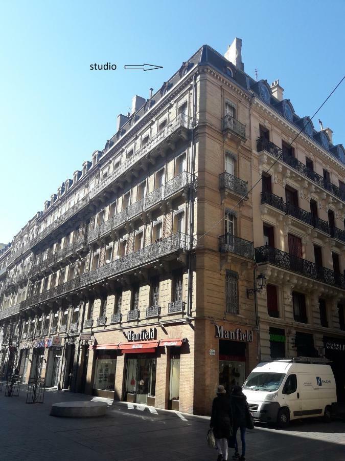 Studio Typique Toulousain Capitole Toulouse Bagian luar foto